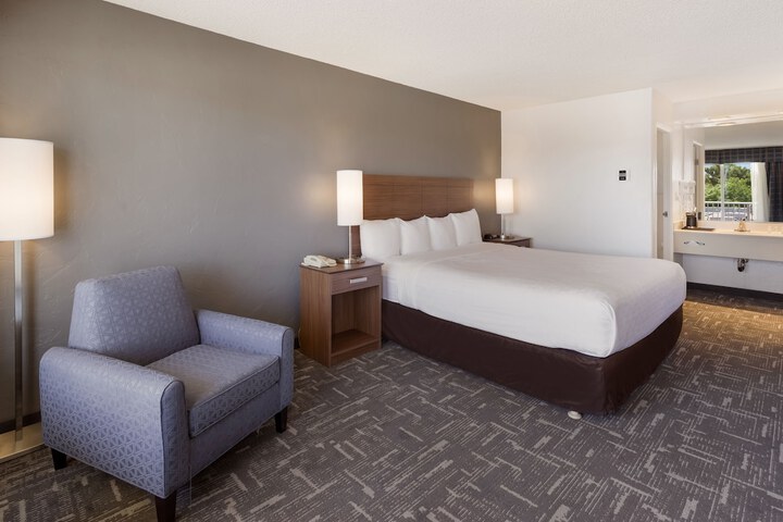 Clarion Hotel Concord / Walnut Creek