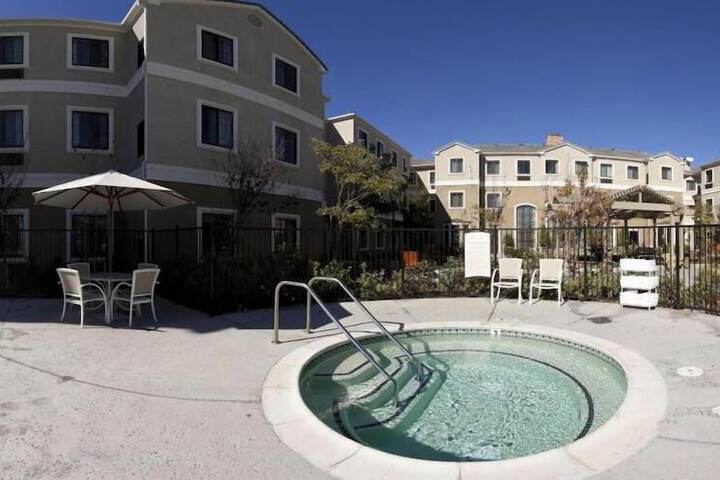 Staybridge Suites Lake Forest by IHG