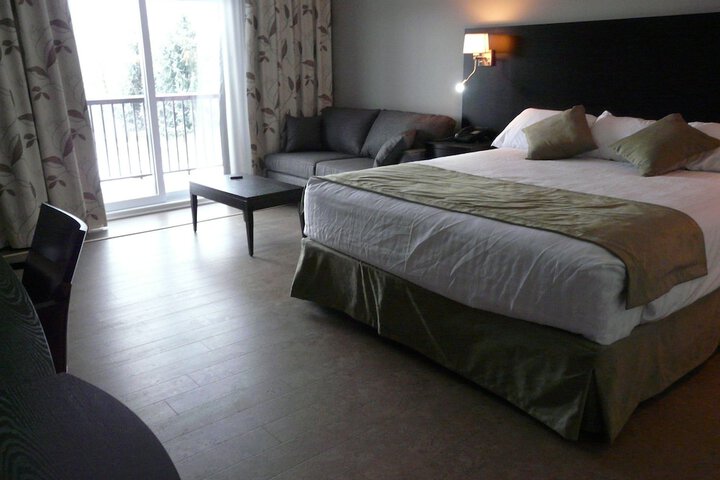 Room 33 of 81