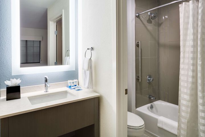 HYATT house Boston / Waltham