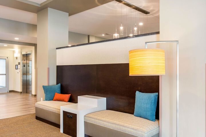 Hotel Interior 10 of 45
