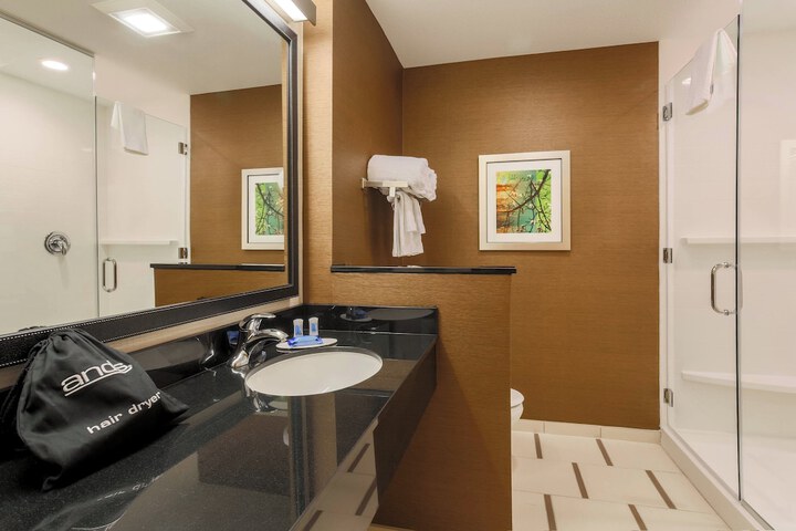 Room 20 of 27