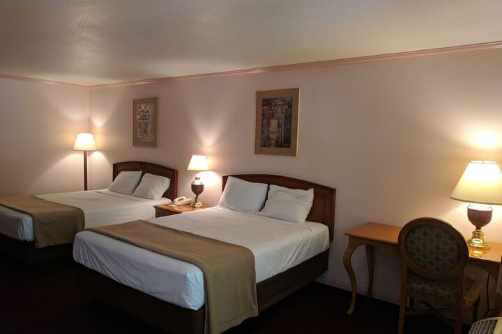 Room 16 of 27