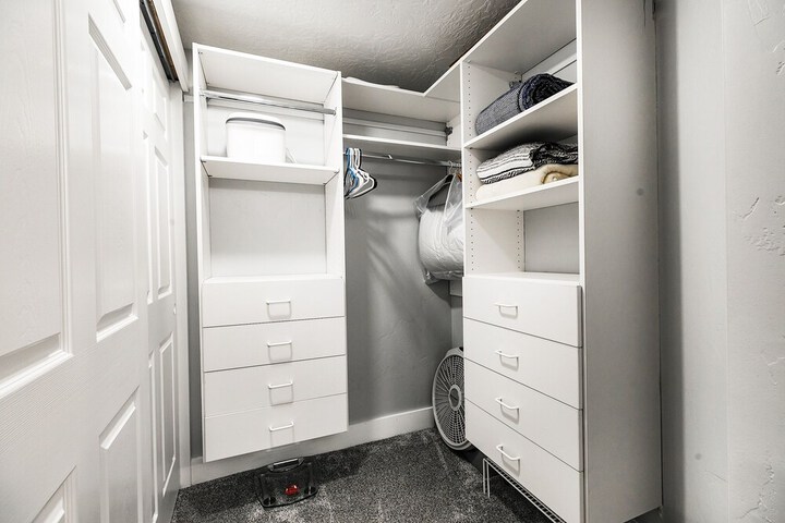 Town Pointe B101 3 Bedroom Condo by RedAwning