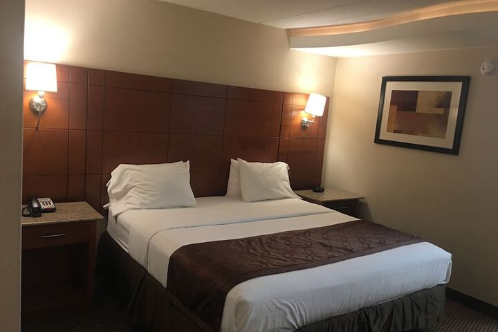 Room 43 of 60