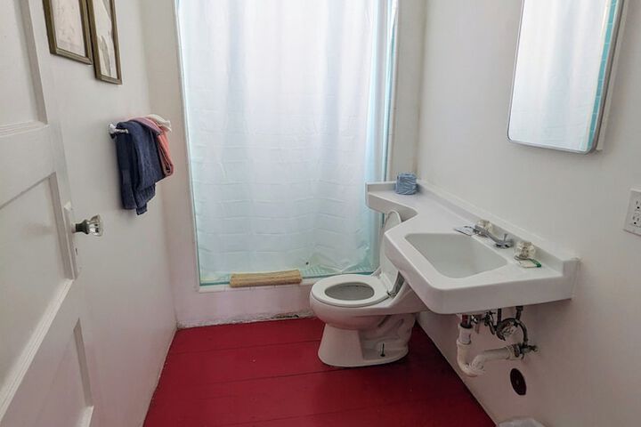 Room 257 of 286