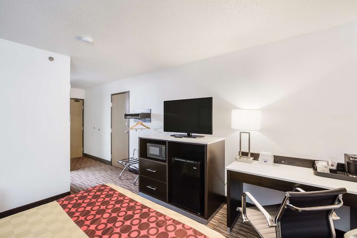 Americas Best Value Inn Charlotte MI