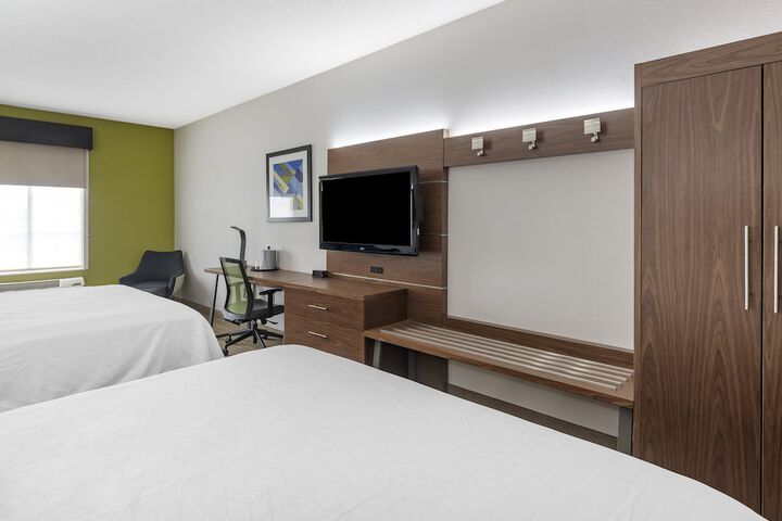 Room 26 of 62