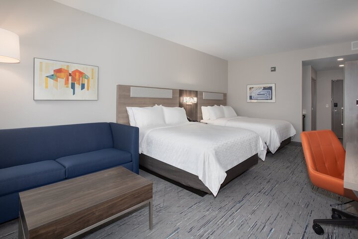 Room 30 of 51