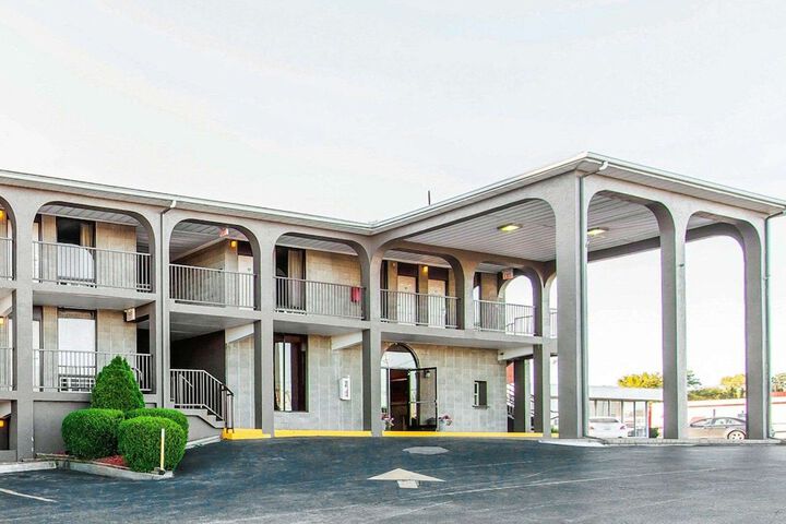 Hotel 4 of 41