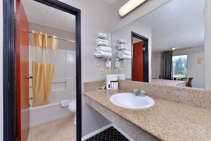 Room 18 of 20