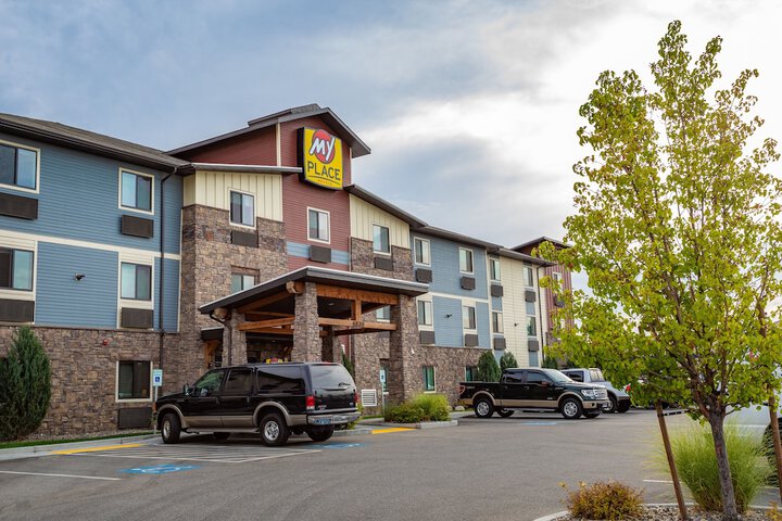 Hotel 3 of 35