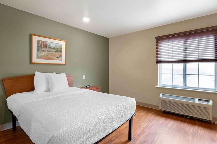 Room 14 of 24