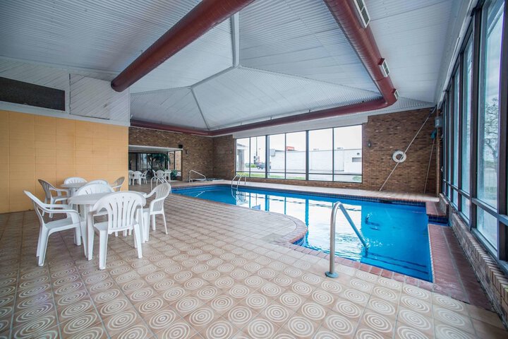 Pool 4 of 36