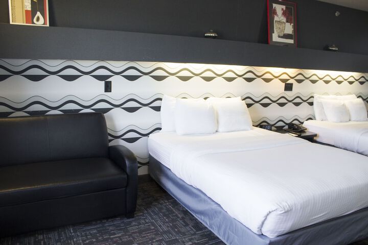 Room 32 of 91
