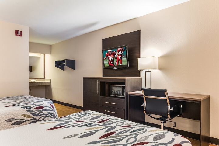 Room 27 of 28