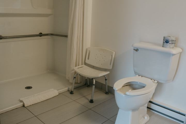 Room 32 of 63