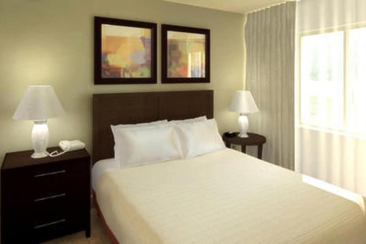 Room 20 of 32