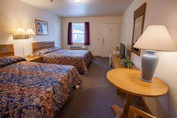 Room 13 of 37