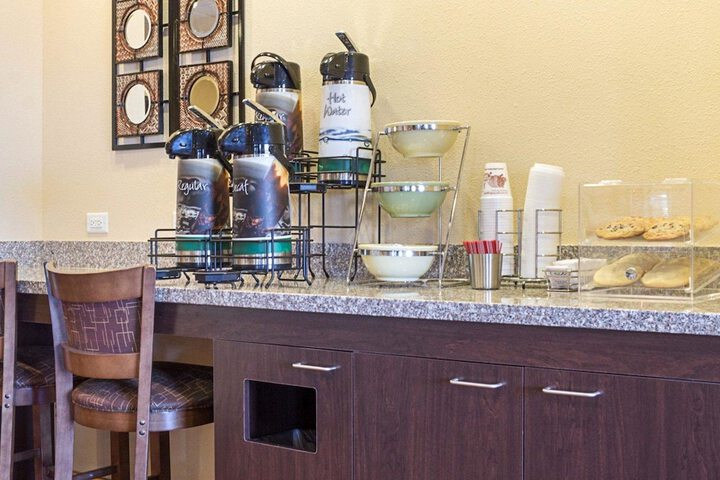 Quality Inn & Suites Minot North