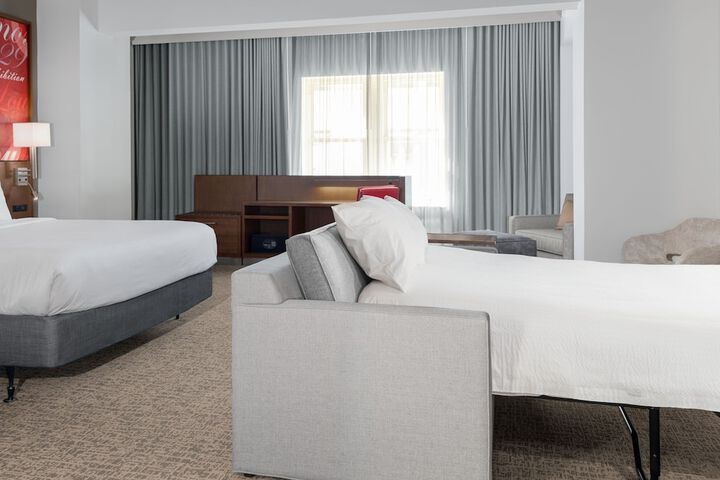 Room 25 of 53
