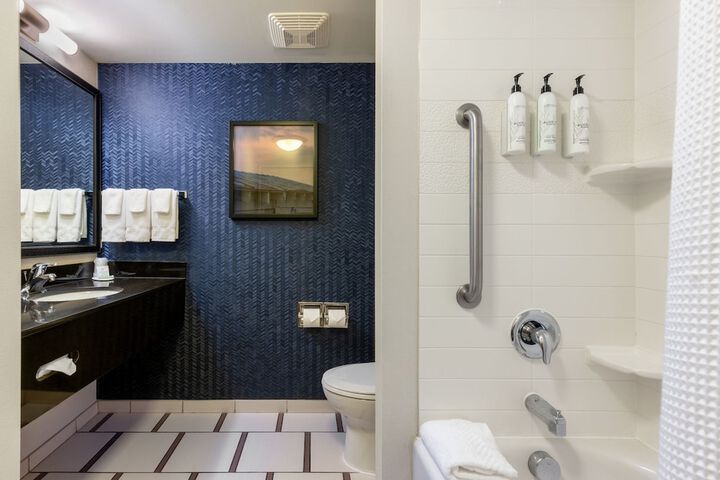 Fairfield Inn & Suites by Marriott Smithfield Selma / I-95