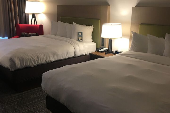 Room 34 of 51