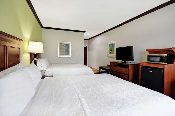 Room 27 of 63