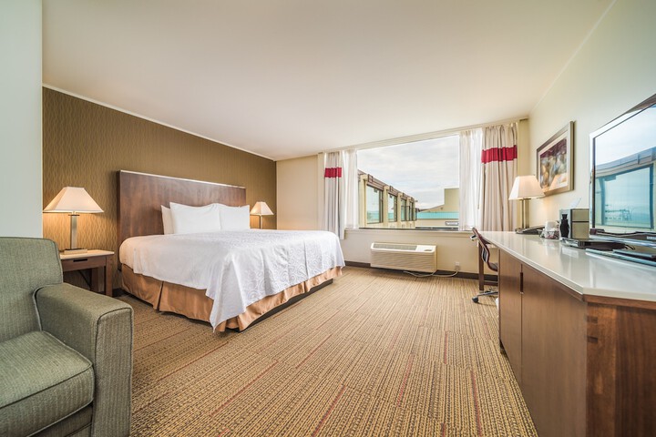 Room 40 of 67