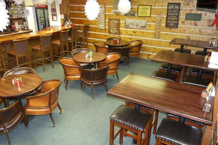 Riverbank Lodge