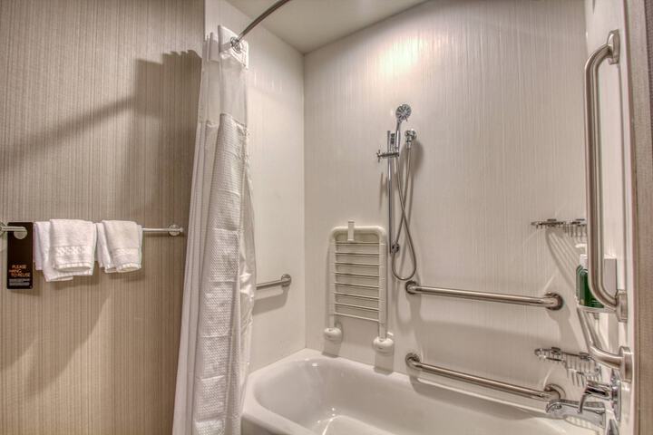Room 29 of 51