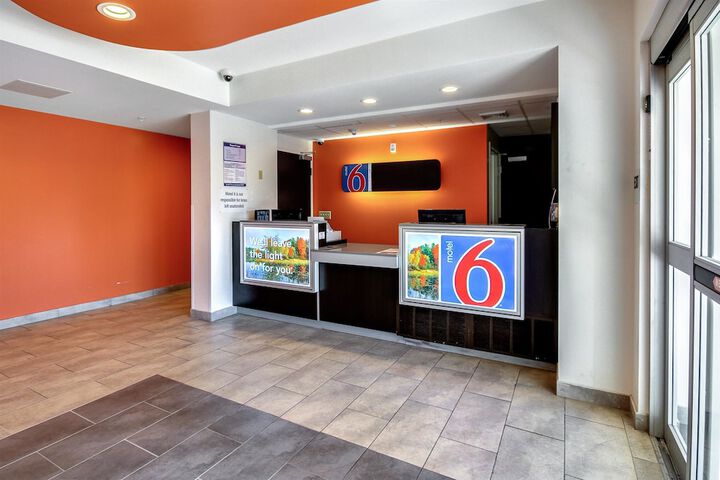 Hotel Interior 16 of 34