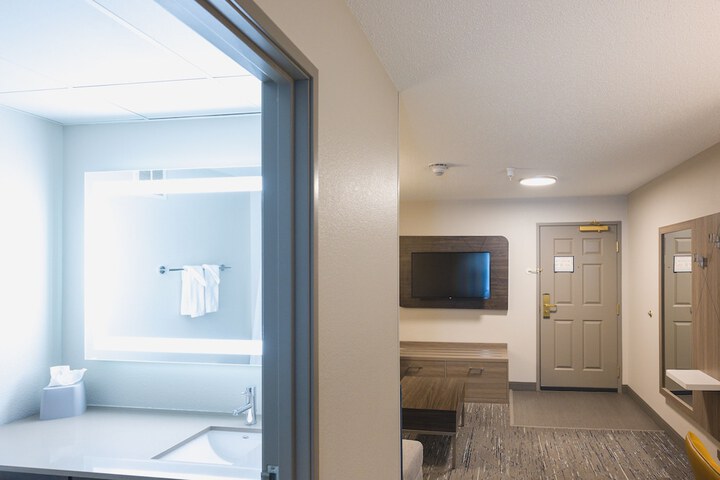 Room 29 of 145
