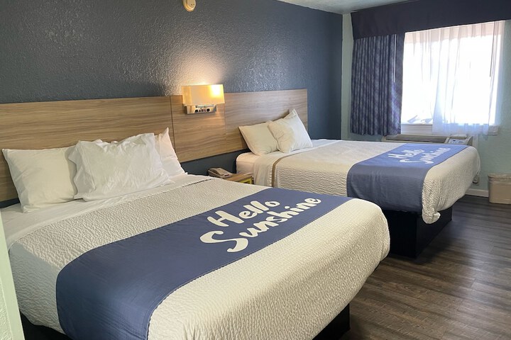 Room 11 of 22