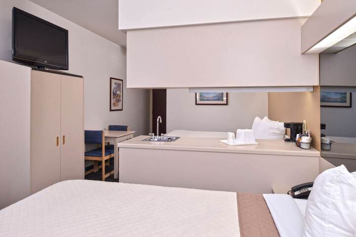 Room 26 of 35