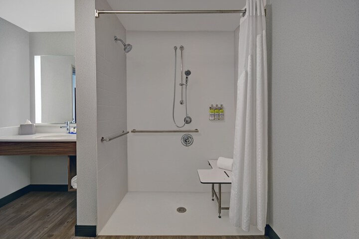 Room 42 of 56