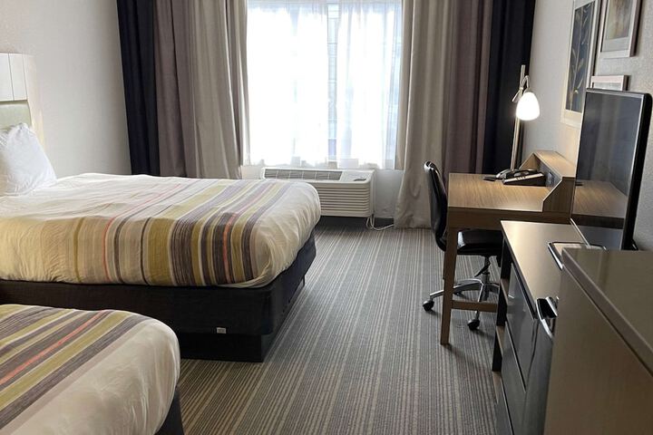 Country Inn & Suites by Radisson Merrillville, IN