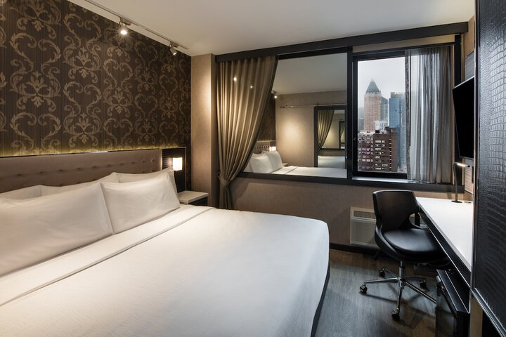 Room 29 of 52