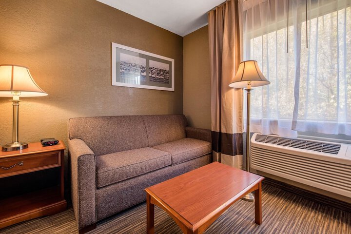 Room 18 of 42