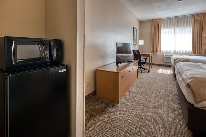 Room 52 of 69