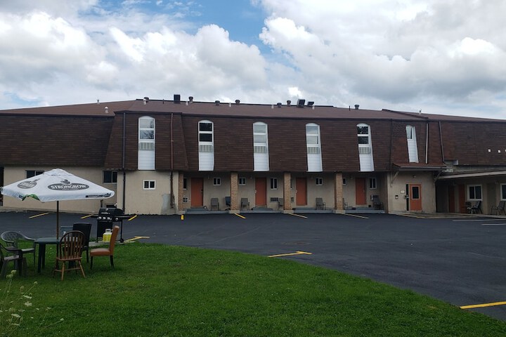 Best Value Inn & Suites Parry Sound