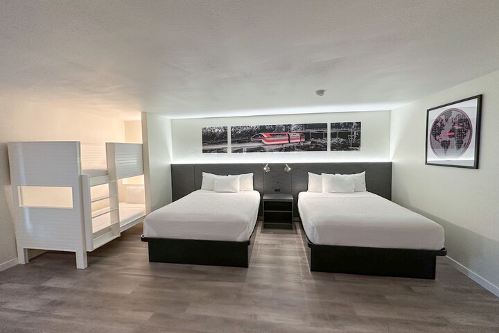 Room 47 of 85