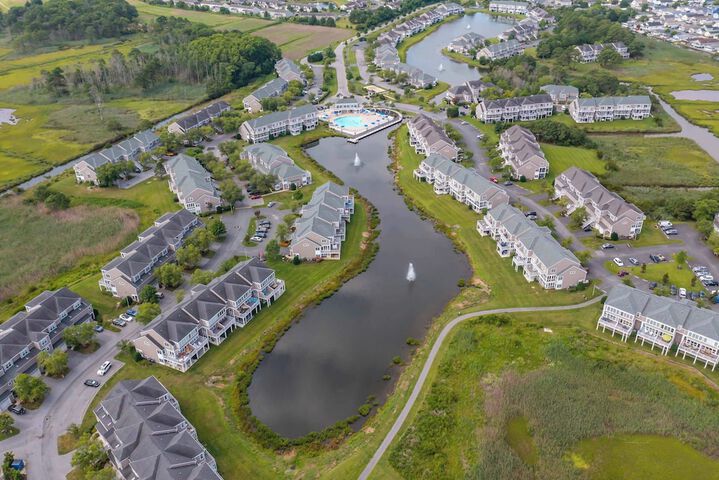 Whale of a Time Waterfront Stay for 10 With Resort-style Amenities