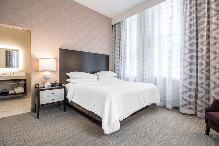 Room 20 of 82