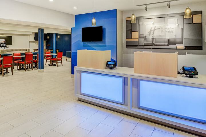 Hotel 10 of 56