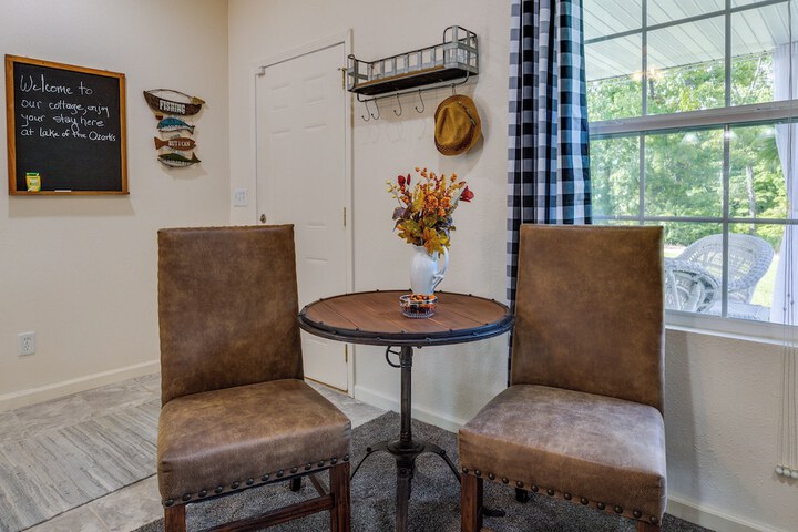 Charming Gravois Mills Escape w / Private Backyard!