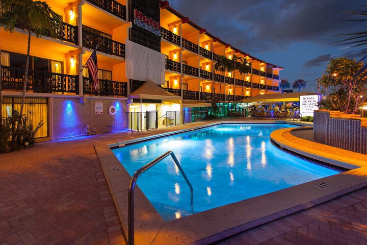 Hotel 4 of 51