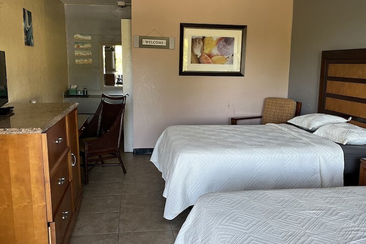 Room 26 of 34