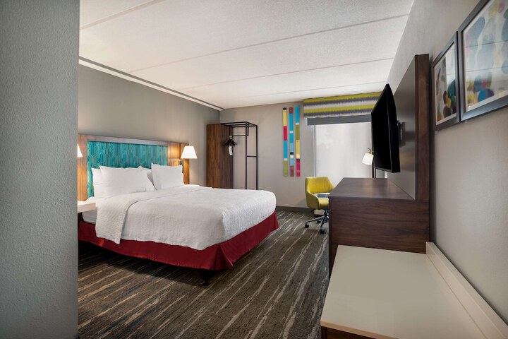 Room 21 of 33