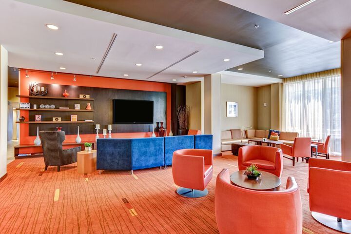 Hotel Interior 10 of 38
